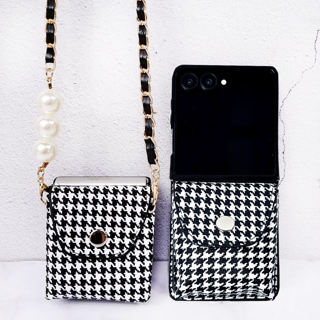 뉴욕마켓 z플립7 목걸이 숄더 스트랩 줄 지갑 진주 가죽 커버 휴대폰 케이스