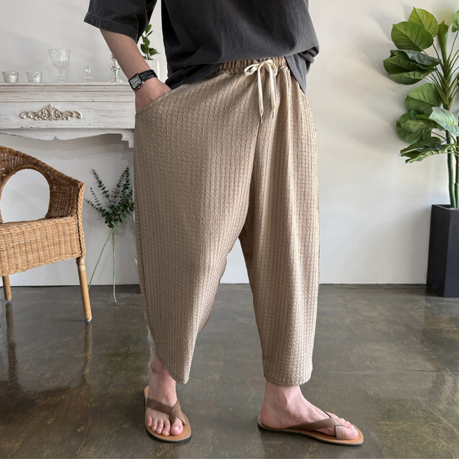 웨일즈 전체스판 8-9부 라탄 패턴 벌룬 플리츠 반배기 세미 와이드 밴딩 크롭 팬츠 바지(2 Color)