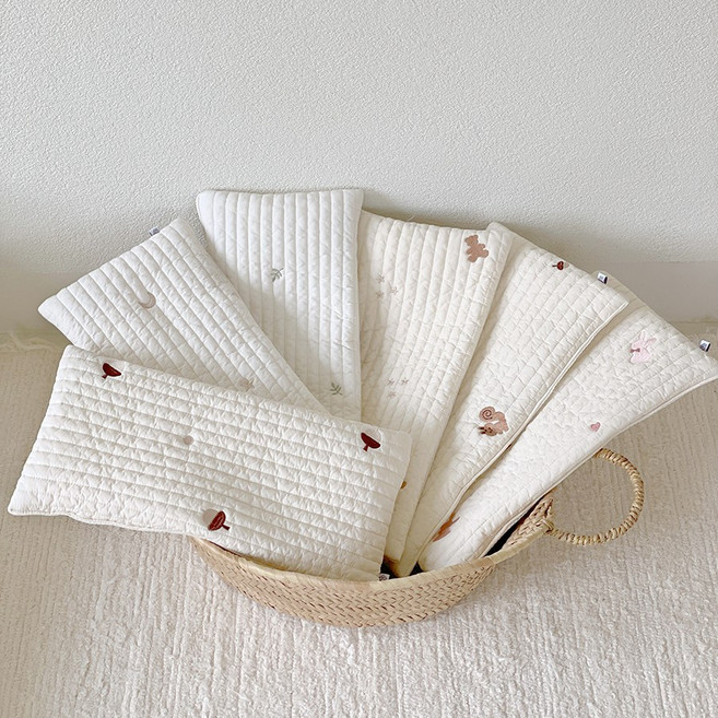 올포홈 신생아 납작베개 낮은 태열 100수 누빔 무형광 아기베개, 별달자수