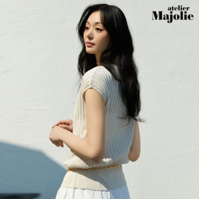 아뜰리에마졸리 25SS 유러피안 린넨 플리츠 니트탑