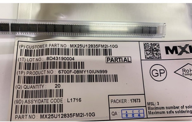 Macronix MX25U12835FM2I-10G NOR快閃記憶體IC, 1個