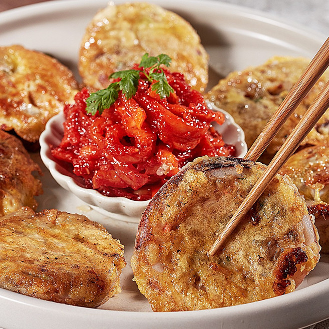 [속초 중앙시장] 40년 조성진 명장 오징어순대 2팩+명태회무침 1통 (2-3인분 세트) / 속초직송, 1세트, 720g