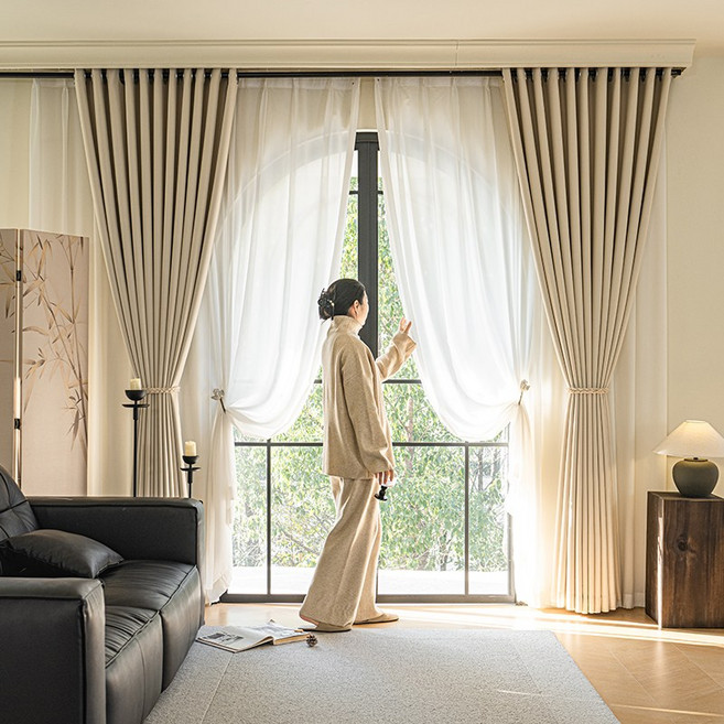 두꺼운 방한 단열 암막 커튼 2P 침실 거실에는