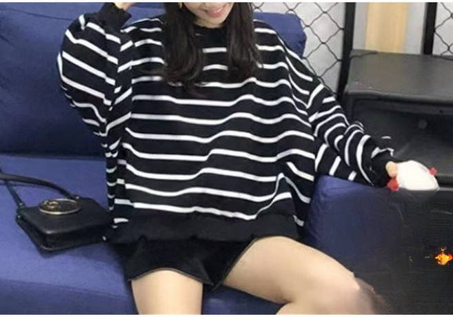 해피유통 여성 맨투맨 보온 스트라이프 패션 긴팔 상의 이너티 jh sky