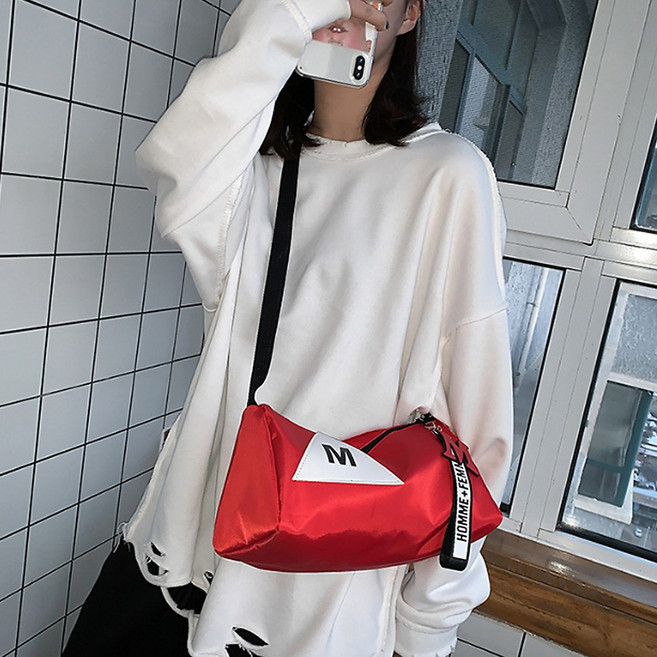 글램디브 뉴캐서 크로스백 A2186