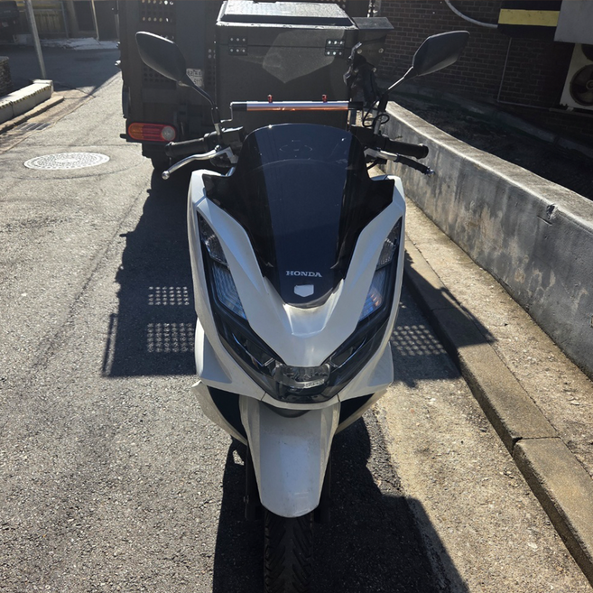 8위 - 중고배달오토바이 혼다 PCX125, 기본