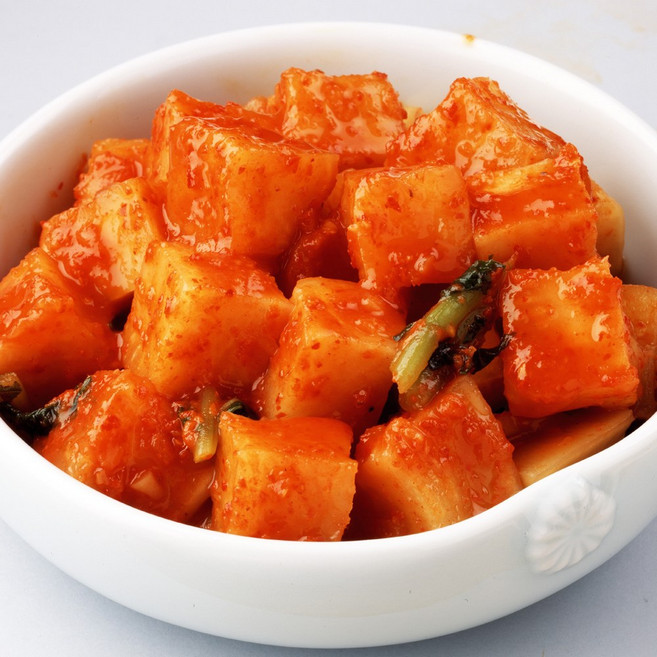 굳센농부 국내산 무로 만든 아삭한 깍두기 1kg+1kg, 1개, 4kg