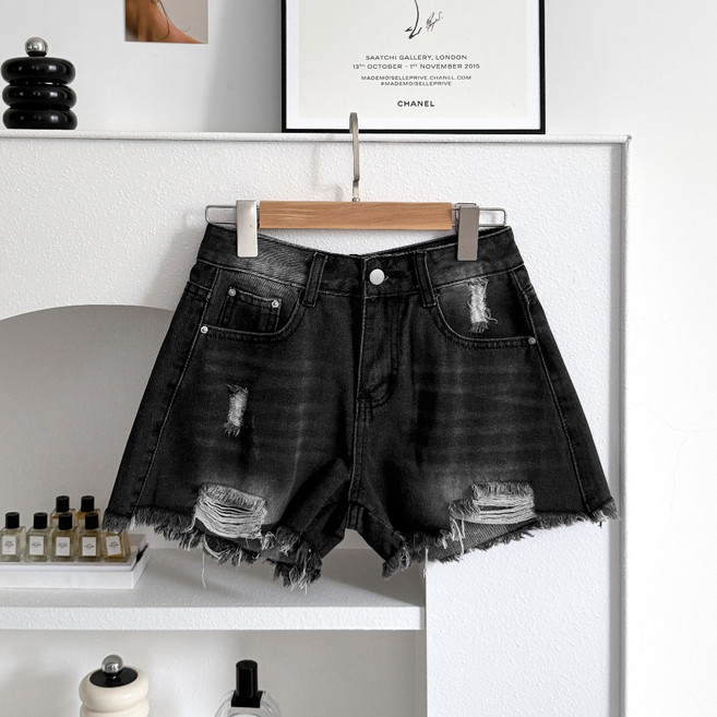 高腰率性刷破牛仔短褲，顯瘦A字闊腿褲