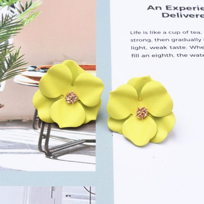 현블러썸 유일리 컬러 꽃 귀걸이 플라워 꽃잎 봄 여름 데일리 데이트 심플