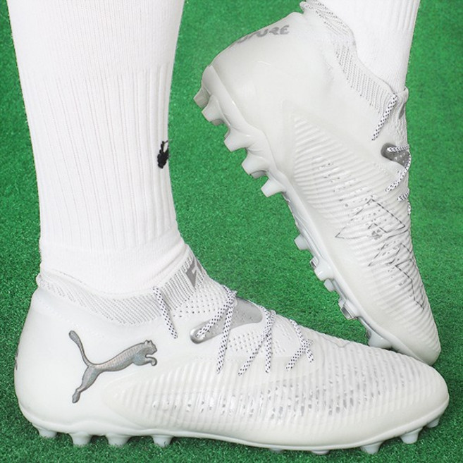 푸마 축구화 Future 8 얼티메이트 멀티그라운드용 화이트-실버 로고