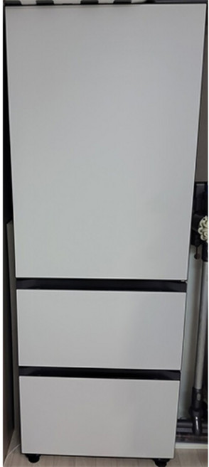 삼성전자 Bespoke 김치플러스 3도어 키친핏 313L, RQ33DB74C1AP, 코타화이트