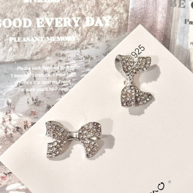 카밀라쇼룸 실버 925 은침 큐빅 나비 리본 귀걸이