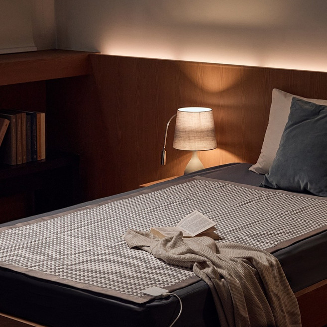 닥터스 2026년형 1mm NEW 초격차 프리미엄 은사매트 IoT 듀얼 AI 원격제어 Class S 탄소사 카본온열매트 DC전기장판 원적외선 블루투스 프리볼트 110V 사용, Class S 슈퍼싱글(쉐브론패턴)