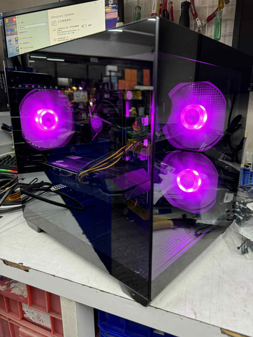 GIGABYTE 電腦機殼 附RGB風扇, 240, 16, Windows, 750, I5-4570