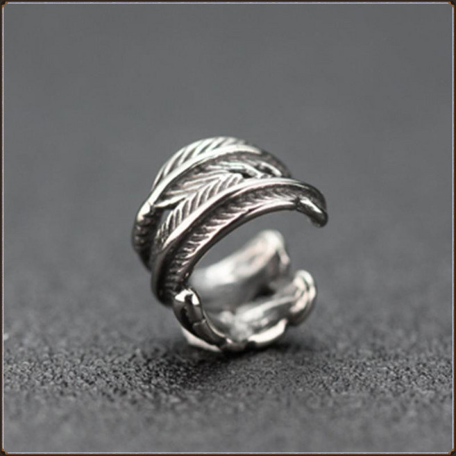 LUNE 羽毛造型耳骨夾