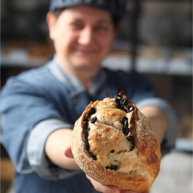 !커팅![맘베이커리] 프랑스 전통 올리브깜빠뉴 / 올리브캄파뉴 천연발효 /무설탕, 커팅해주세요, 450g, 1개