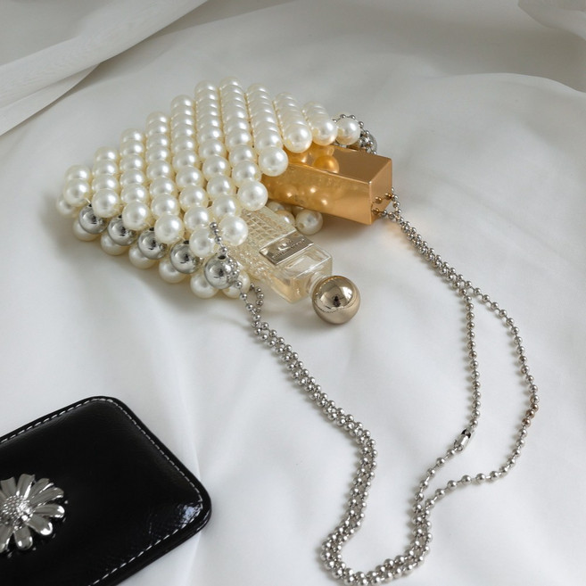 에브리테일 구슬 진주 스퀘어 미니백 비즈 체인 마이크로백