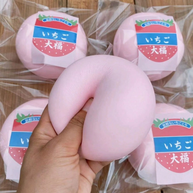 대왕 딸기버터빵말랑이 스퀴시 스퀴지 스트레스해소, 1개, 스트로베리핑크