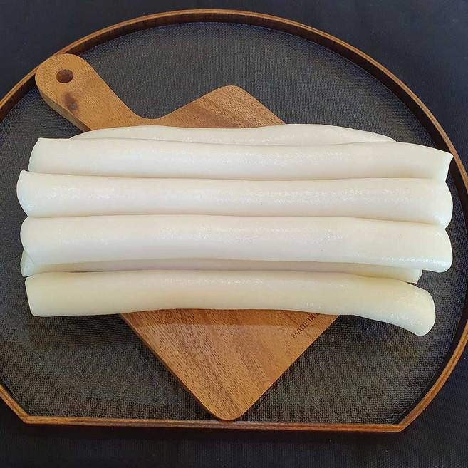 강원도 정선 통 흰가래떡 (명성수리취떡), 통 흰 가래떡 2kg (약 28cm 16줄), 1개