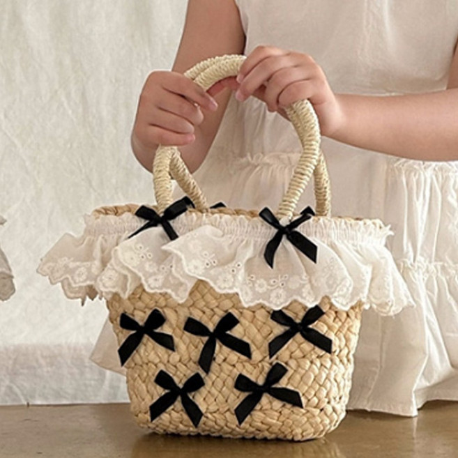 글램디브 도프니 페미닌 리본 장식 프릴 바스켓 핸드백 A2025