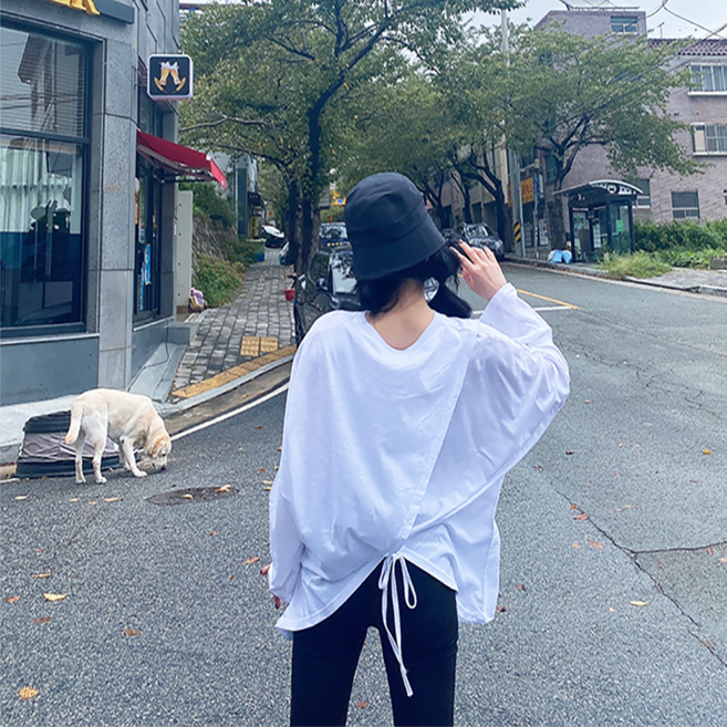 사선 리본끈 뒤트임티셔츠