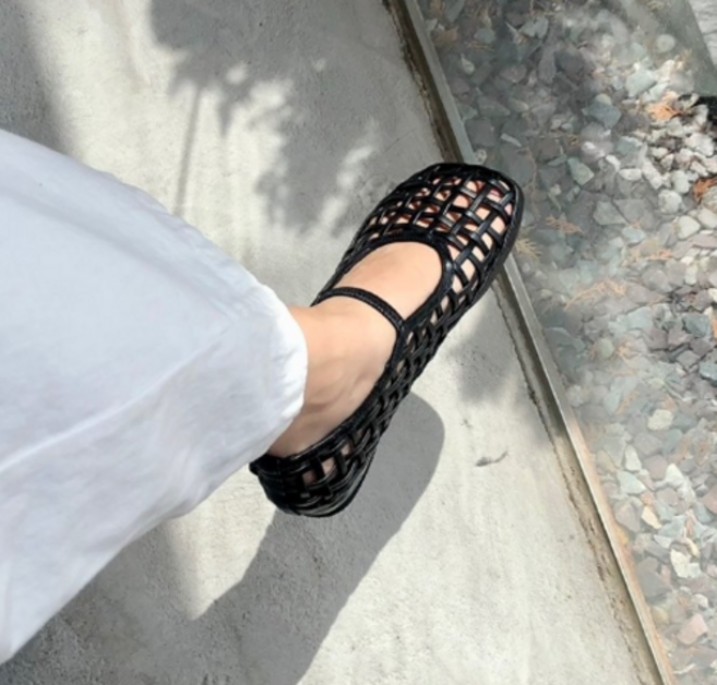 여름 유니크 격자 꼬임 그물 네트 망사 메리제인 플랫 샌들