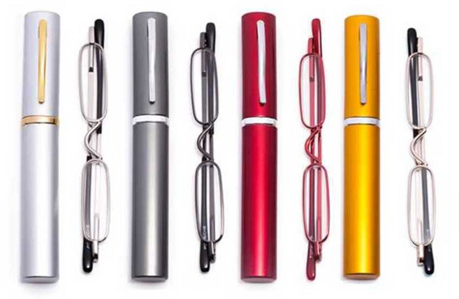 초경량 확대경 휴대용 접이식 돋보기 안경 블루라이트 카드형 목걸이, 1개, 다크그레이200도