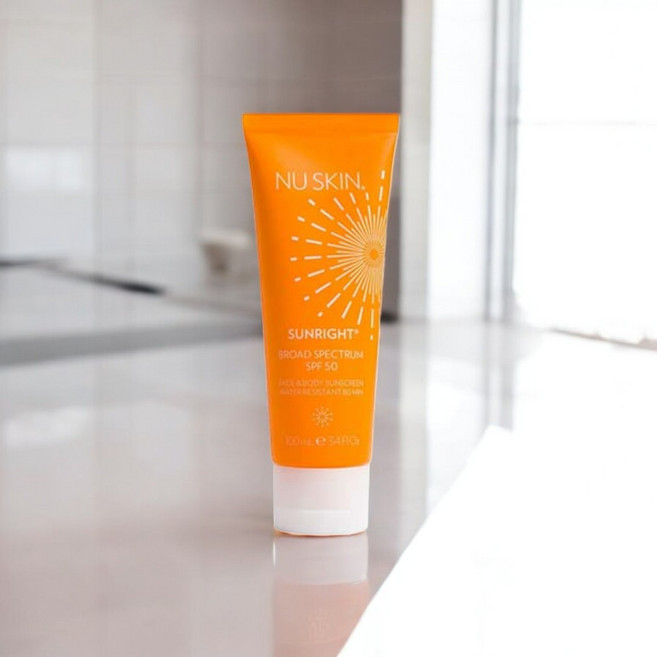 Nu Skin 뉴스킨 선라이트 페이스&바디 선스크린 SPF50 150ml, 1병