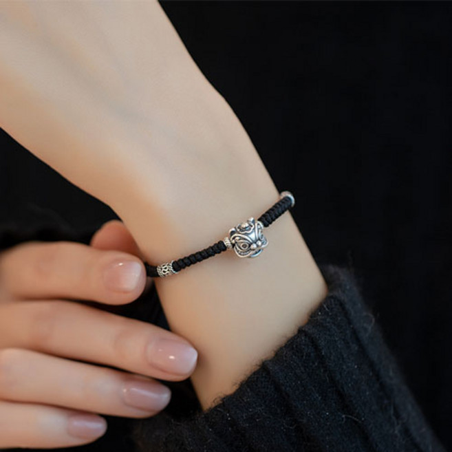남녀공용 재물복 금전운 액막이 엔틱 비휴 사자 레이어드 실 매듭 팔찌 A1686