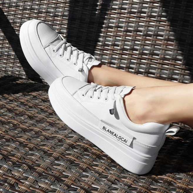 [바닐라슈] 론티아 레터링 통굽 밴딩끈 키높이 스니커즈(5.5cm)