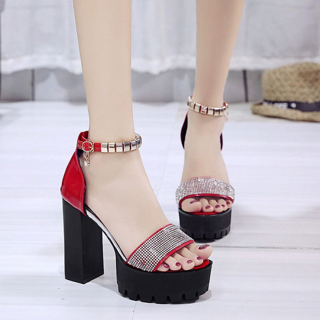 여름 굽 12cm 통굽 가보시 큐빅 일자 스트랩 샌들 초하이 메탈 장식 힐