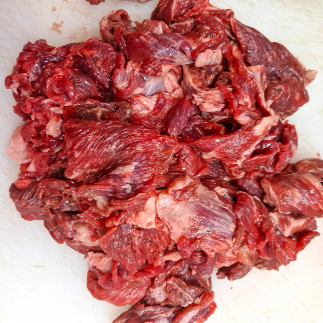 [한우대학] 당일작업 국내산한우 1등급 소고기 잡육(뒷고기)1kg(냉장) 국거리용 육수용, 1kg, 1개