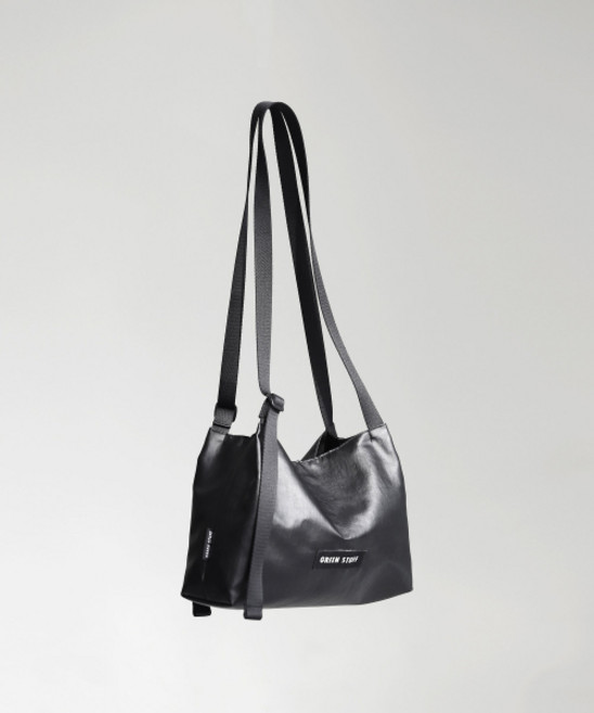 GREEN STUFF 두어 쇼퍼백 69 매트 스톤 - black S