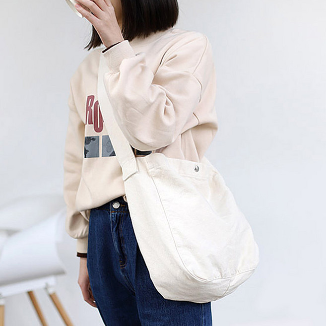 딜릭스 크로스 빅 숄더백 아이보리 캔버스백