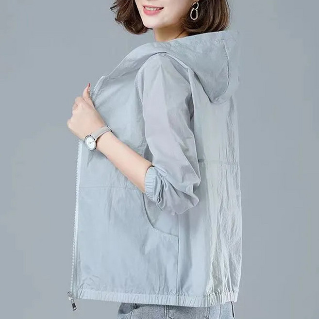 라부라카 중년 여성 여름 자외선차단 경량 바람막이 자켓 후드 루즈핏 엄마옷 봄 후드 점퍼트렌치코트