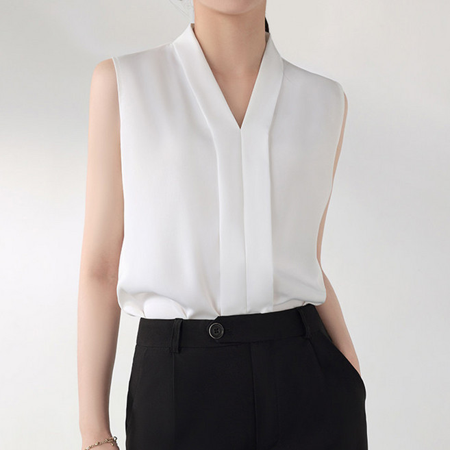 라뷰드 여성 브이넥 민소매 블라우스 여자 나시 여자옷 나시룩 오피스 정장 셔츠 상의 티셔츠 하객룩 여름 데일리 여름옷 의류