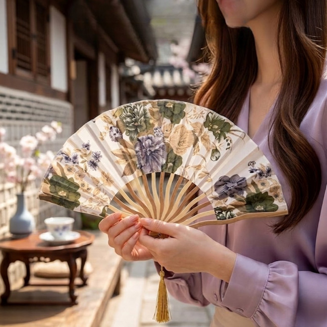 티앤비 휴대용 고급 접이식 전통 대나무 부채, 와이드-골드, 1개