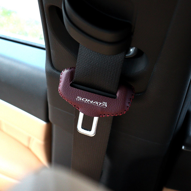 [비브랜드]와이앤유 로고 포인트 실내 내장재 보호 가죽 안전벨트 클립커버 충격방지 용품 쏘나타DN8 호환, 와인, 1개