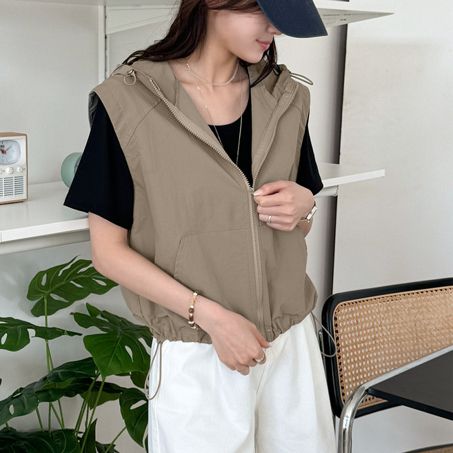 데일리앤 헬리 여성 아노락 바람막이 조끼 오버핏 여름 윈드자켓 바스락 후드 집업 베스트