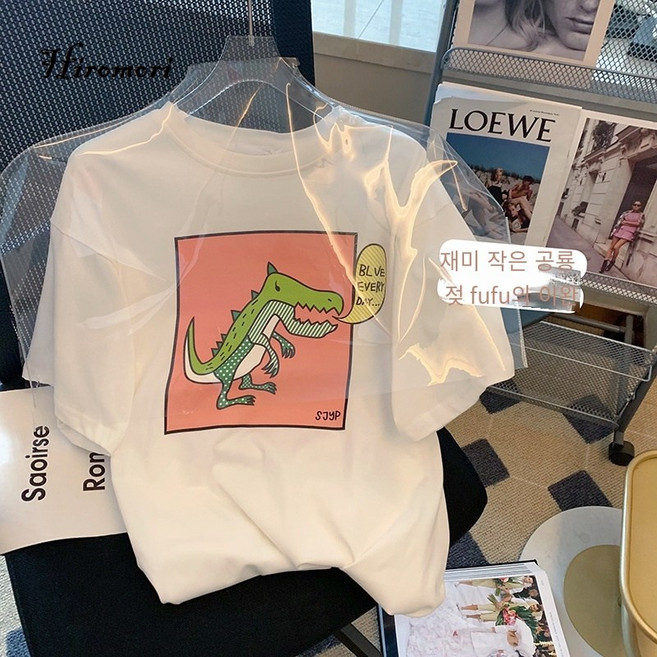 Hiromori 화이트 캐릭터 재미있는 공룡 프린트 반팔 티셔츠 루즈핏 상의