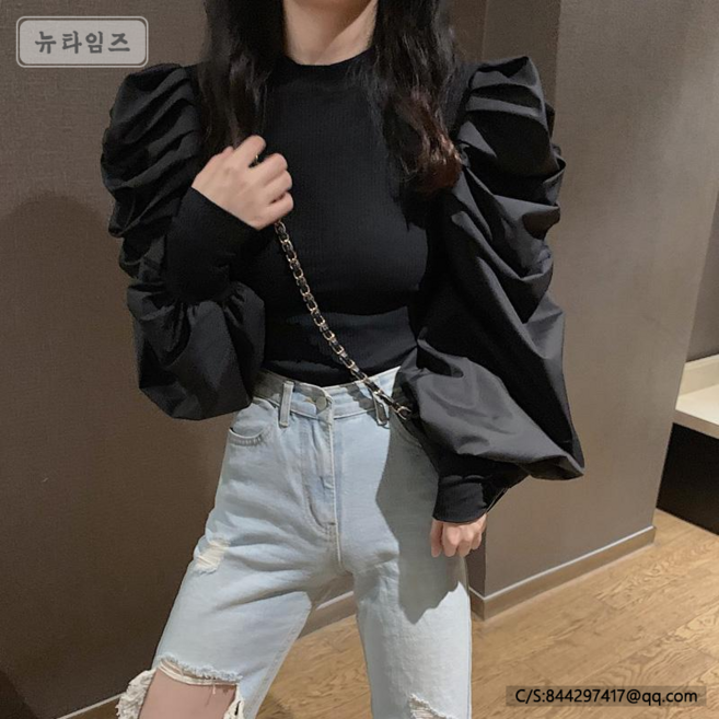 퍼프 블라우스 골지 벌룬 셔링 파워숄더 반폴라티 뉴타임즈 Z367S115
