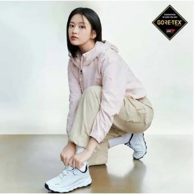 네파 남여 공용 고어텍스 방수 휘슬라이저 프로 트레킹화/워킹화