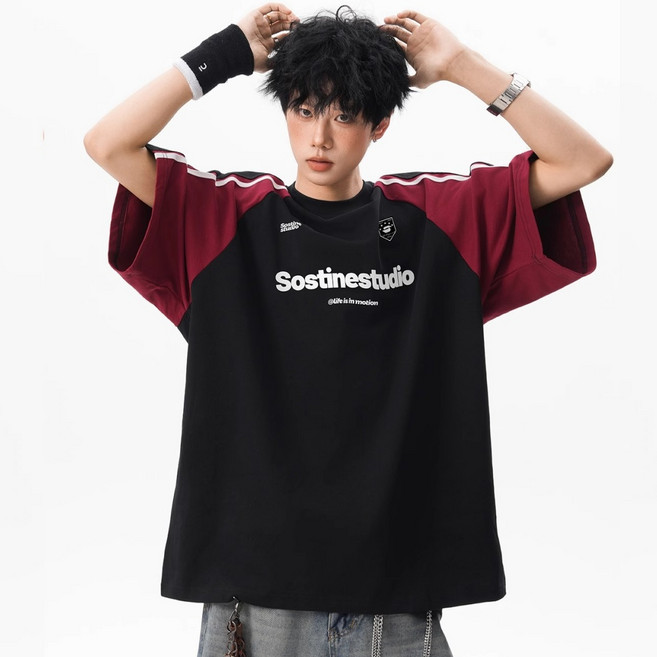 홍언목요 남녀공용 티셔츠 커플 반팔티 여름 오버핏 패치워크 레터링 프린트 공용 반소매 학생룩