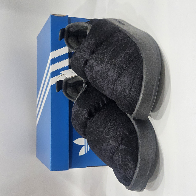 아디다스 퍼피렛 방한화 패딩 슬립온 겨울 운동화 삼바 슈퍼스타