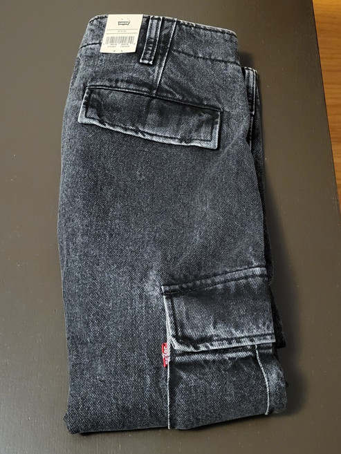 [Levi's] New Mens Black Levis Cargo Straight Jeans Sz:32x32 Relaxed Thru Seat & Thigh