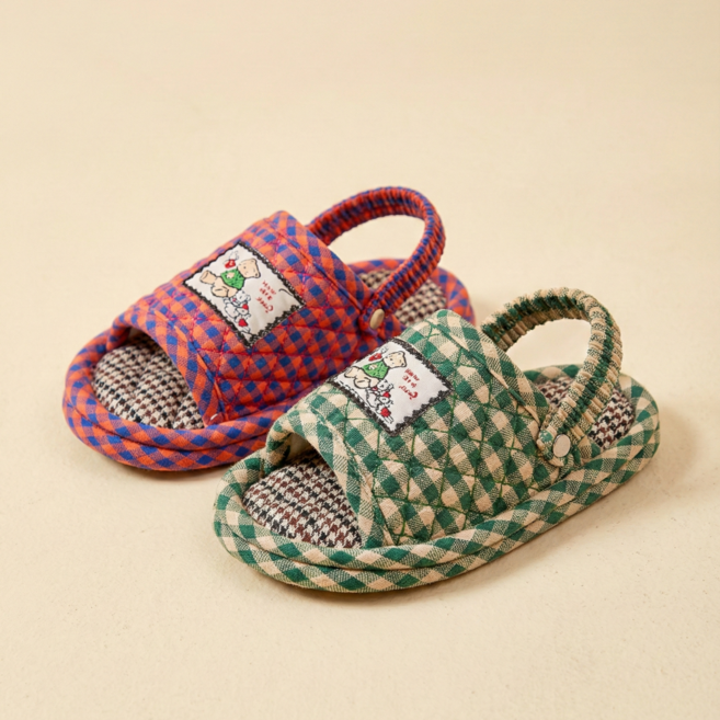 층간소음방지 아기 실내화 무소음 유아 퀼팅 슬리퍼 어린이집 덧신 체크 밴딩 슈즈