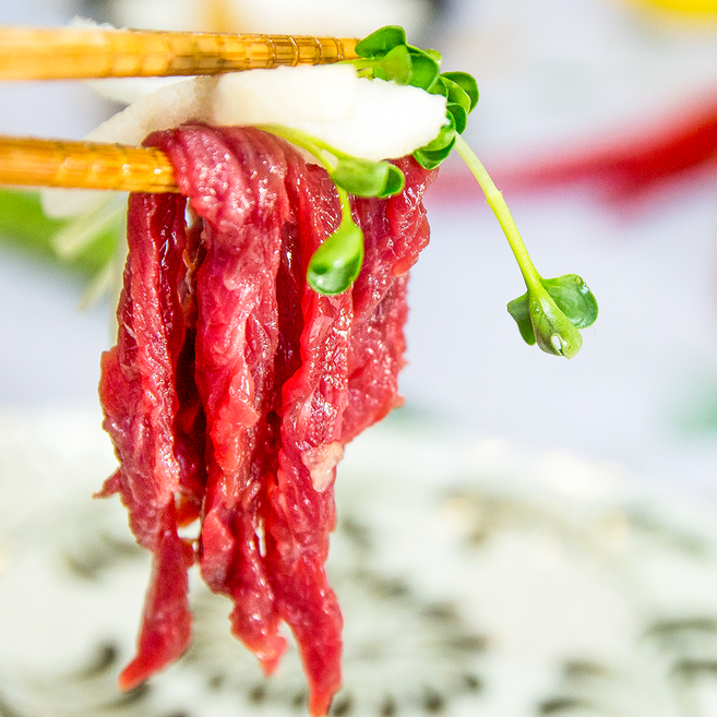 [이겼소] 국내산 육회 300g 육사시미 250g 냉장 마장동 소고기, 1개, 육회300g