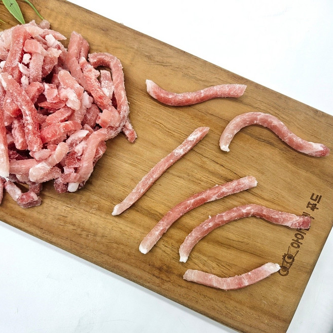 잡채고기 잡채용고기 잡채돼지고기 국내산 뒷다리살 유슬 후지 1kg 3kg, 1개