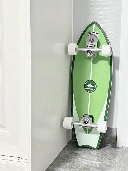 專業陸地衝浪板 滑板 陸沖板 男女兒童初學者 實體店庫存低價出售 全新未拆封, 如圖所示, 1個