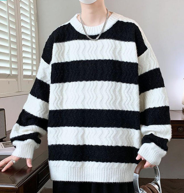 모몰라티 남자 라운드 맨투맨 줄무늬 세미 오버핏 스웨터